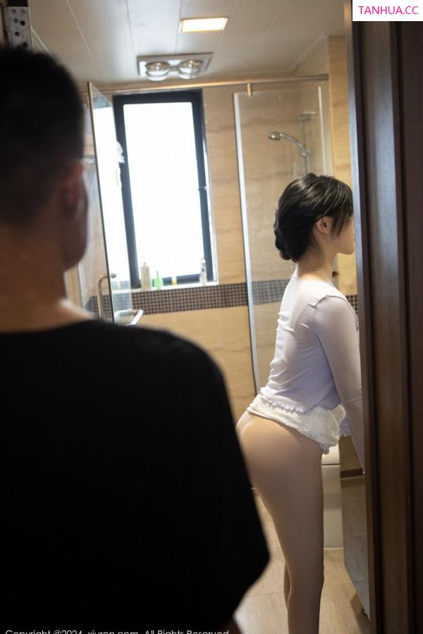 豆瓣酱  [XiuRen]高清写真图 2024.06.07 No.8677 豆瓣酱 丝袜美腿第27张图片
